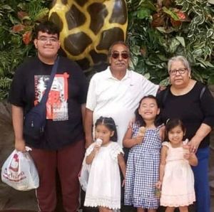 Meet your Posher, Manuela